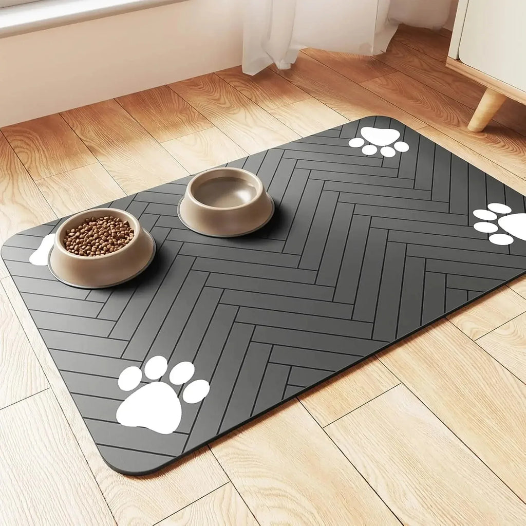 Pet Feeding Mat — Waterproof & Quick-Dry Food Bowl Mat for Dogs & Cats